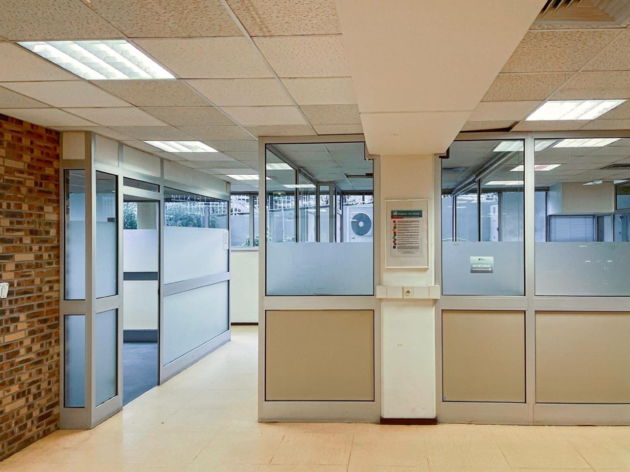 Bureau Charenton-le-Pont 323m² Vente bureau Charenton-le-Pont Val-de-Marne OVBUR2310955 0